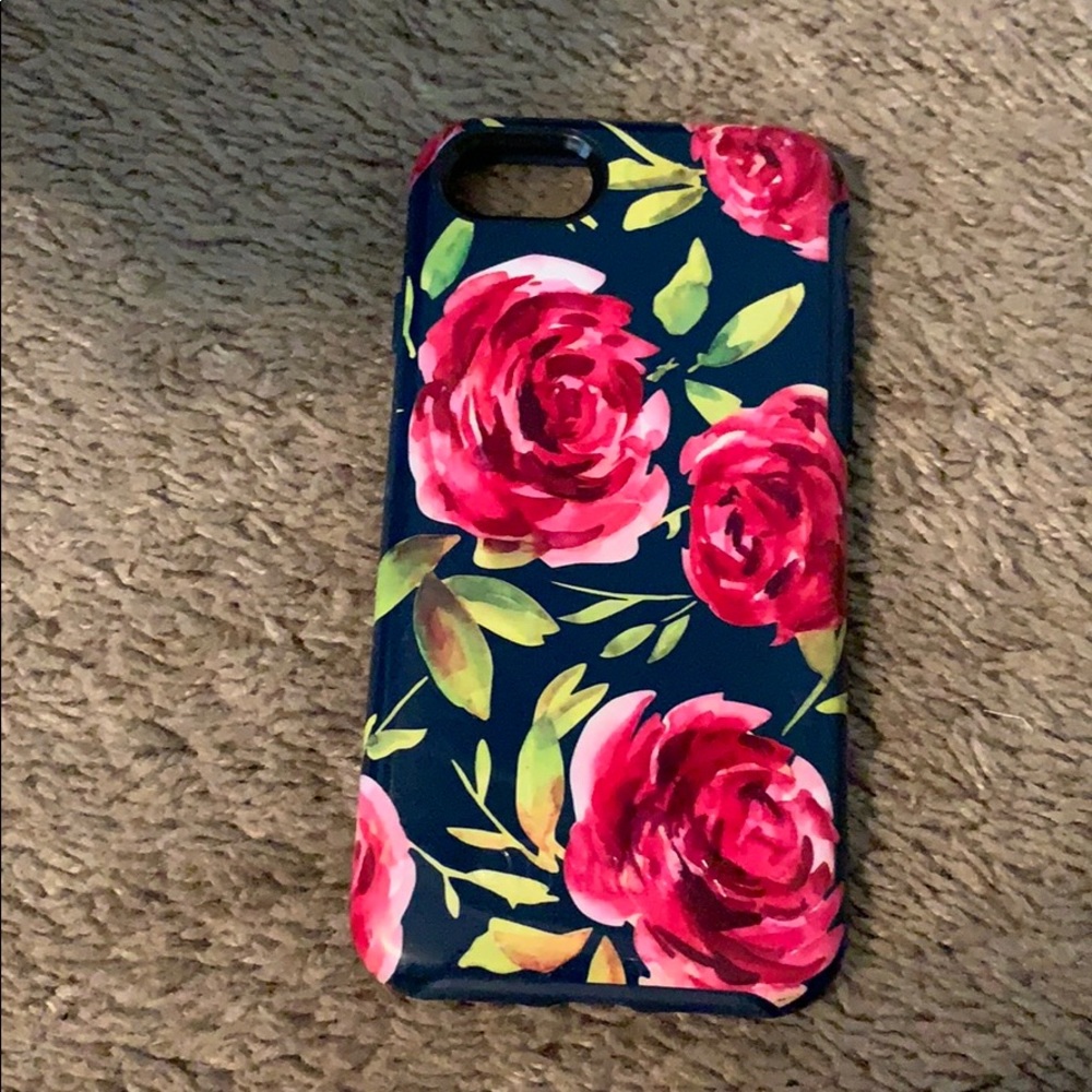 iPhone 7 - Otterbox Symmetry case